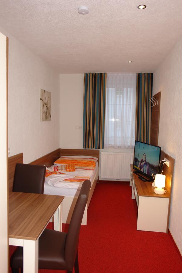 Hotel Garni Daniela Urich Schwanenstadt Eksteriør billede