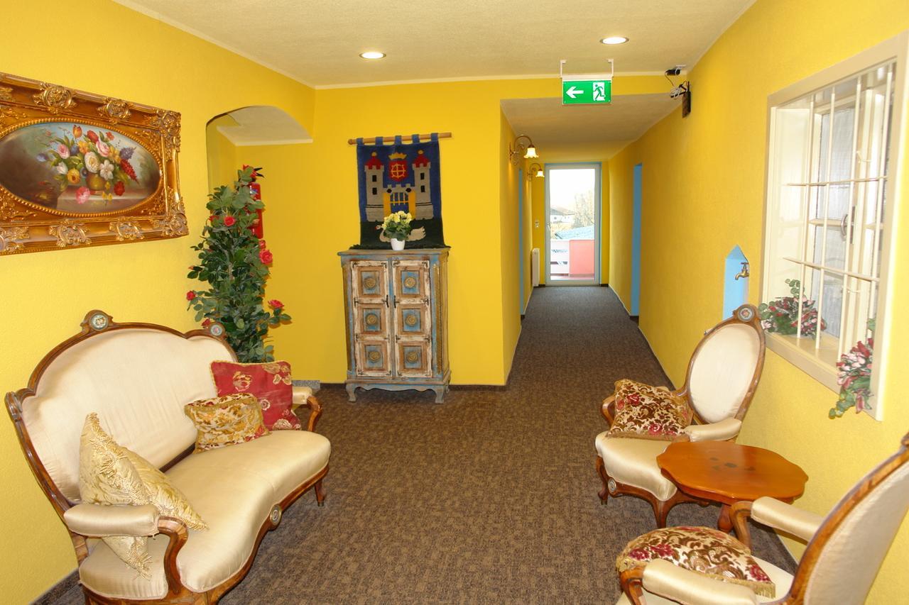 Hotel Garni Daniela Urich Schwanenstadt Eksteriør billede