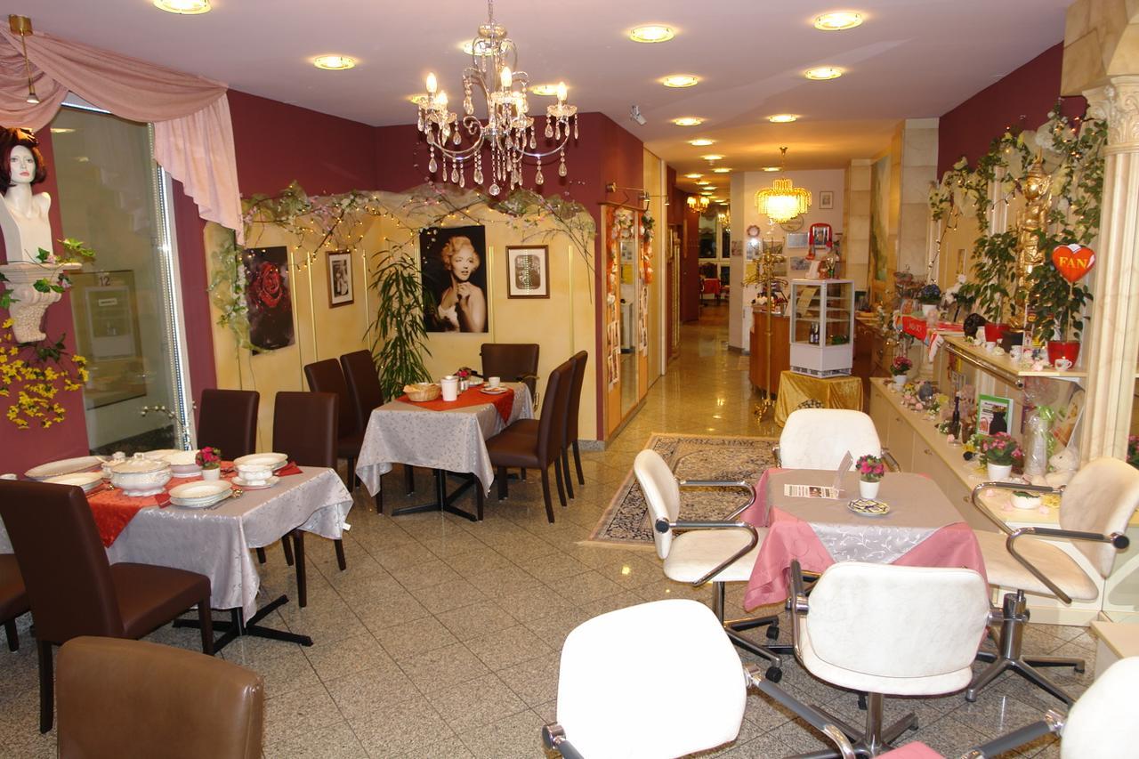 Hotel Garni Daniela Urich Schwanenstadt Eksteriør billede