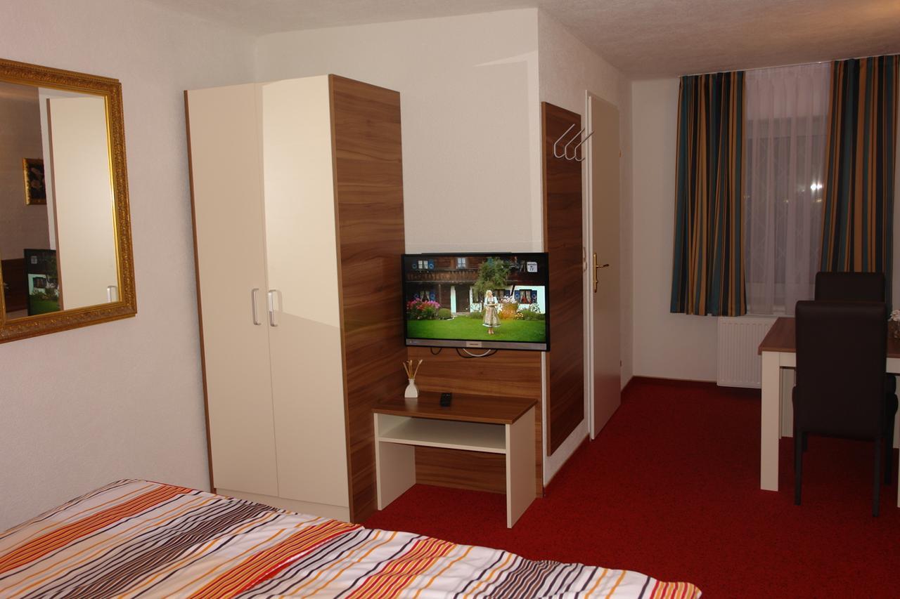 Hotel Garni Daniela Urich Schwanenstadt Eksteriør billede