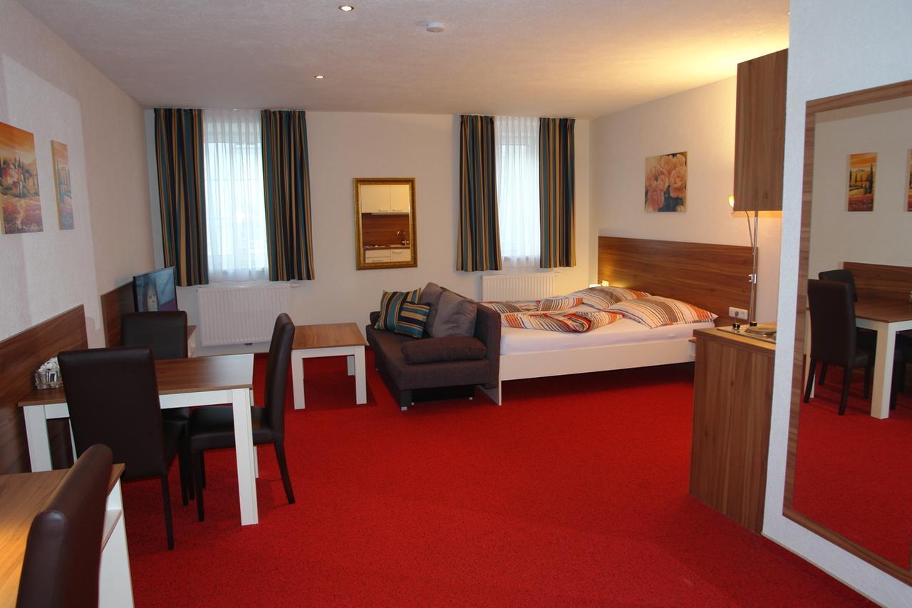 Hotel Garni Daniela Urich Schwanenstadt Eksteriør billede